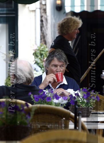 Breukelen 16 juli 2008
Ron Brandsteder op terras in Breukelen.