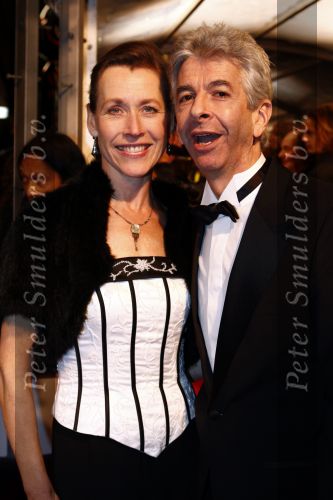 Amstedam 8 december 2008
Prmiere film Wit licht in Tuschinski. Ronald Plasterk met zijn vrouw
Peter Smulders bv