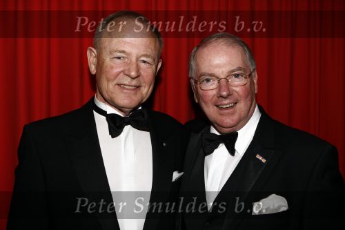 Zeist 27 december 2008
45 jarig artiesten jubileum van Ronnie Tober in he Fygi theater. Ronnie met Jan Jochems
Peter Smulders bv