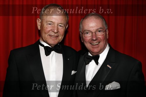 Zeist 27 december 2008
45 jarig artiesten jubileum van Ronnie Tober in he Fygi theater. Ronnie met Jan Jochems
Peter Smulders bv