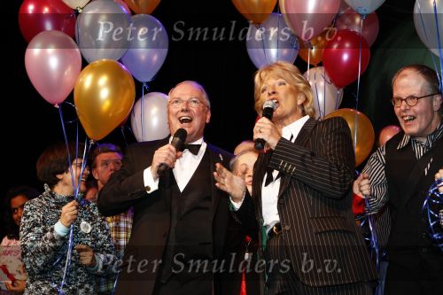 Zeist 27 december 2008
45 jarig artiesten jubileum van Ronnie Tober in he Fygi theater.Ciska Peters
Peter Smulders bv