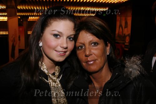 Amsterdam 14 maart 2007
Roxeanne Hazes bij de presentatie van who will be the next popstar van sbs6. Met Rachel Hazes