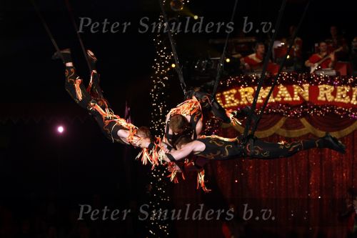 Den Bosch 19 november 2008
Kerstcircus rtl gepresenterd door Wendy v Dijk en Beau v Erven Dorens. Ruben Houkes Yuri v Gelder en Mark Huizinga
Peter Smulders bv