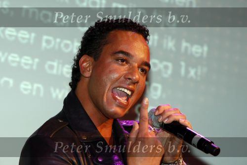 Amsterdam 29 oktober 2008
Finalisten van het sbs6 programma popstars bij escape. Ruben
Peter Smulders bv
