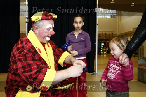 Den Haag 19 december 2008
Het Russisch staatscircus treedt op in het Juliana kinderziekenhuis.
Peter Smulders bv