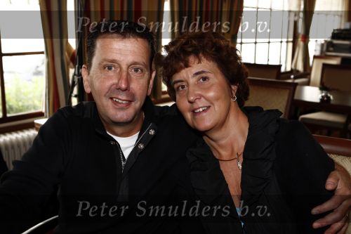 Volendam 18 november 2008
Er kmt een real life soap over volendamet oa Nick en Simon Ruud Gerda Jan en Monique Smit Jan Keizer Jack Veerman met vrouw Jaap Aloys en Alice Buys. Richarda v Kasbergen geeft rondleidingen in Volendam
Peter Smulders bv