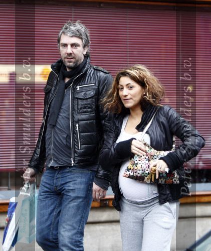 Amsterdam 24 december 2008
Ruud de Wild met zijn zwangere vrouw Aafke kerstinkopen aan het doen.
Peter Smulders bv