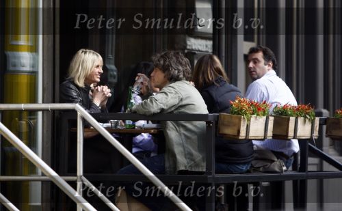 New York 1 november 2008
Sander Vahle met zijn vriendin Heleen Kolff aan het winkelen in Soho .
Peter Smulders bv