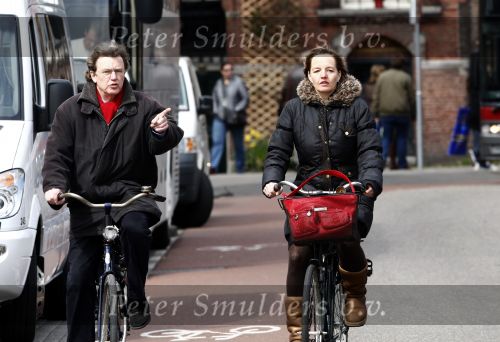 Amsterdam 19 april 2008
Sanne Wallis de Vries met man op de fiets in amsterdam.
Peter Smulders bv
