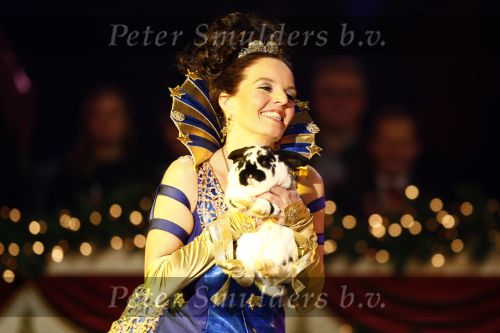 Den Bosch 19 november 2008
Kerstcircus rtl gepresenterd door Wendy v Dijk en Beau v Erven Dorens. Sanne Wallis de Vries
Peter Smulders bv