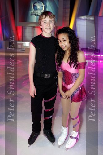 Hilversum 12 december 2007
Andre Hazes jr Didier Froger Christiaan Bauer Ghilaine Starreveld Nicky Vergeer en Sherilyn doen mee aan kinderen dansen op het ijs. Peter Smulders bv