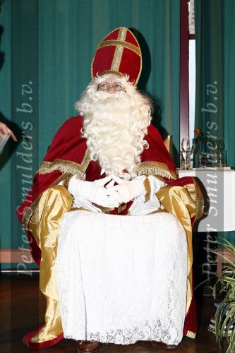 Hoorn 29 november 2008
Presentatie boek Frederik de Groot in de schouwburg van Hoorn. Frederik met sinterklaas
Peter Smulders bv