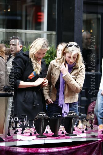 New York 1 november 2008
Sophie Hilbrand met zus in Soho aan het winkelen.
Peter Smulders bv
