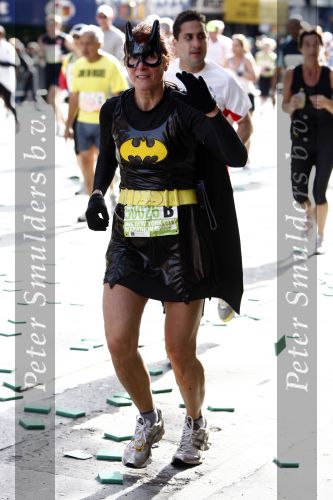 New York 1 en 2 november 2008
Jan Willem en Francis Bruggenwirth en Anoek en Edwin Smulders bij de New York marathon. spiderwoman
Peter Smulders bv