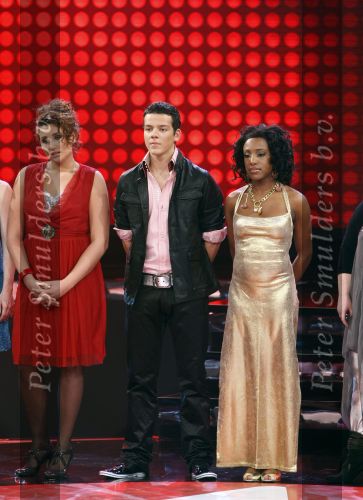 Hilversum 21 november 2008
Opnames popstars dat wordt gepresenteerd door Gerard Joling en een zwangere Nance Coolen.Deon Sidney Floor Rebecca Norman Steffi en Naomi
Peter Smulders bv