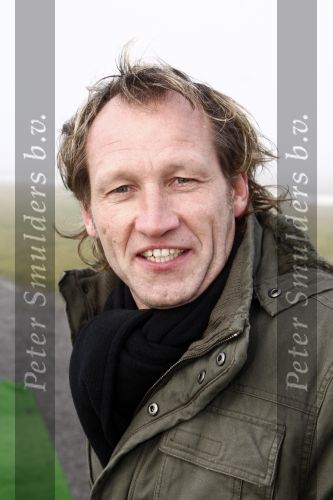 Biddinghuizen 23 december 2008
eerste dag van de film de hel van 63 op de schaatsbaan in Biddinghuizen met Henk Gemser Chris Zegers Cas Jansen en Chava voor in t Holt. Steven de Jong
Peter Smulders bv