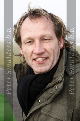 Biddinghuizen 23 december 2008
eerste dag van de film de hel van 63 op de schaatsbaan in Biddinghuizen met Henk Gemser Chris Zegers Cas Jansen en Chava voor in t Holt. Steven de Jong
Peter Smulders bv