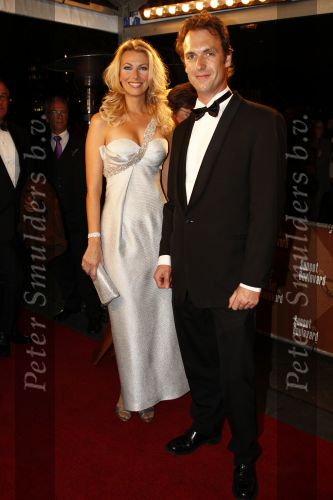 Amsterdam 10 oktober 2008
Premiere Sunset Boulevard in Carre. Susan Smit met man
Peter Smulders bv