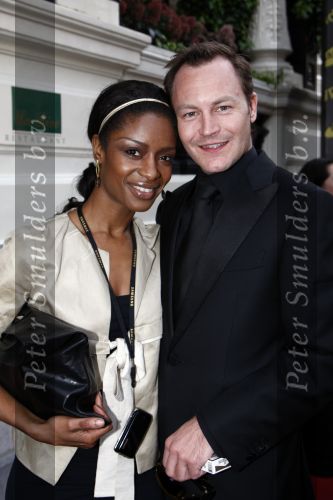 Amsterdam 21 april 2008
Presentatie van Samsung Ladyphone in het amstel hotel. Sylvana Simons met een vriend
Peter Smulders bv