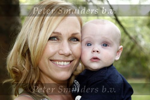 Amsterdam 23 april 2008
Presentatie nieuwe magazine Mama in hotel arena. tanja Jess met zoontjes
Peter Smulders bv