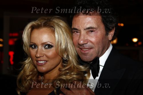 Amsterdam 11 december 2008
Openings en VIP avond van de Miljonairsfair in de Rai. Ronnie Rosenbaum met Tatjana
Peter Smulders bv