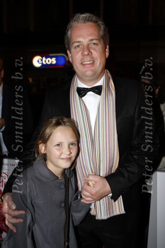 Amsterdam 7 oktober 2007
Thomas Acda met dochter  bij premiere Alles is liefde in Tuschinski