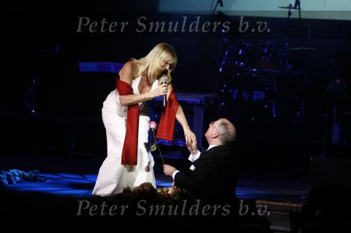Zeist 27 december 2008
45 jarig artiesten jubileum van Ronnie Tober in he Fygi theater. duo To Be
Peter Smulders bv