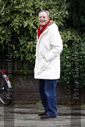 Amsterdam 2 december 2008
Oud tennis kampioen Tom Okker op straat.
Peter Smulders bv