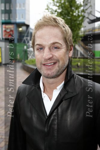 Amsterdam 5 oktober 2008
Premiere Sinterklaas en het geheim van het grote boek in pathe arena. Tony Neef
Peter Smulders bv
