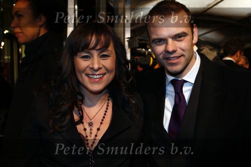 Amstedam 8 december 2008
Prmiere film Wit licht in Tuschinski. trijntje Oosterhuis met man Sander v Eeden
Peter Smulders bv