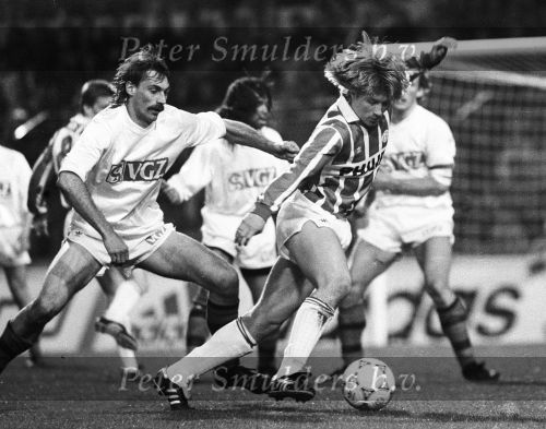 Eindhoven, 1 Mei 1991
PSV-NEC, eindstand 1-0
Twan Scheepers in aktie voor PSV
Foto Peter Smulders BV Eindhoven
