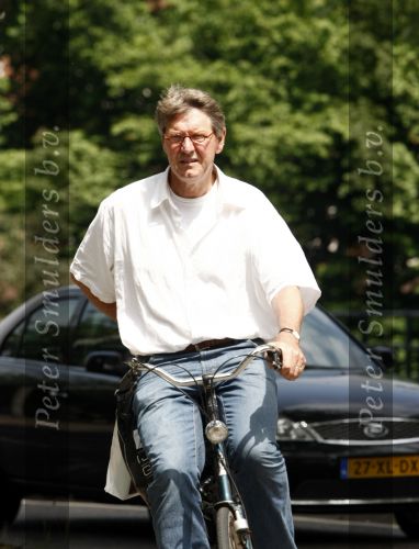Amsterdam 2 juni 2008
Ursul de Geer op de fiets in amsterdam.
Peter Smulders bv