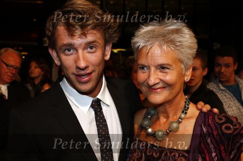 Amsterdam 13 oktober 2008
Waldemar Torenstra met moeder  bij premiere Bride flight in tuschinski.
Peter Smulders bv