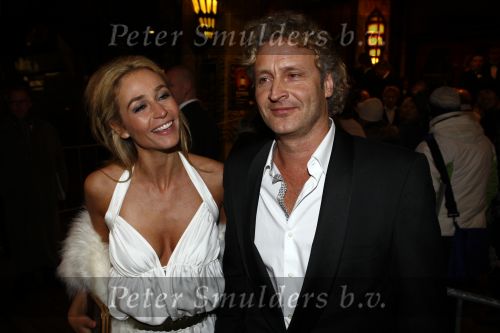 Amstedam 8 december 2008
Prmiere film Wit licht in Tuschinski. Wendy v Dijk en Erland Galjaard
Peter Smulders bv