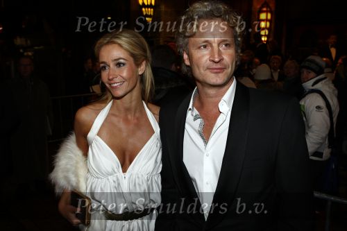 Amstedam 8 december 2008
Prmiere film Wit licht in Tuschinski. Wendy v Dijk en Erland Galjaard
Peter Smulders bv