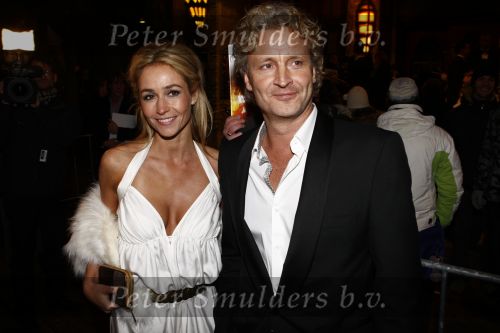 Amstedam 8 december 2008
Prmiere film Wit licht in Tuschinski. Wendy v Dijk en Erland Galjaard
Peter Smulders bv