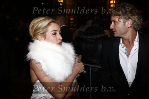 Amstedam 8 december 2008
Prmiere film Wit licht in Tuschinski. Wendy v Dijk en Erland Galjaard
Peter Smulders bv