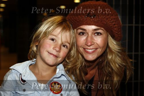 Rotterdam 30 november 2008
Het feest van Sinterklaas in ahoy .Wendy v Dijk met Sem
Peter Smulders bv
