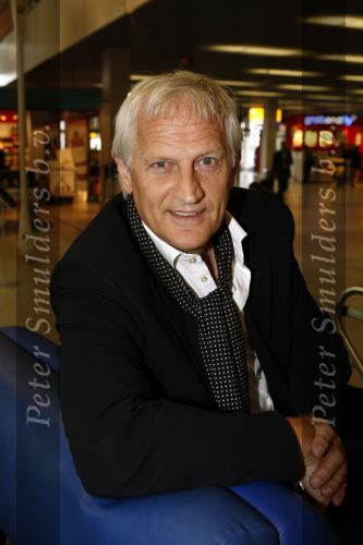 Schiphol 1 oktober 2008
Presentatie Boeing Boeing op schiphol met Jon v Eerd Lone v Roosenaal Dominique v Vliet irene Kuiper Wilbert Gieske Camilla Siegertsz en Erwin v Lambaart op schiphol.
Peter Smulders bv