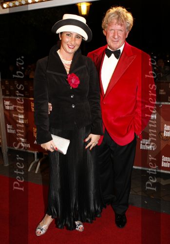 Amsterdam 10 oktober 2008
Premiere Sunset Boulevard in Carre. Willibrord Frequin met vrouw Susan
Peter Smulders bv