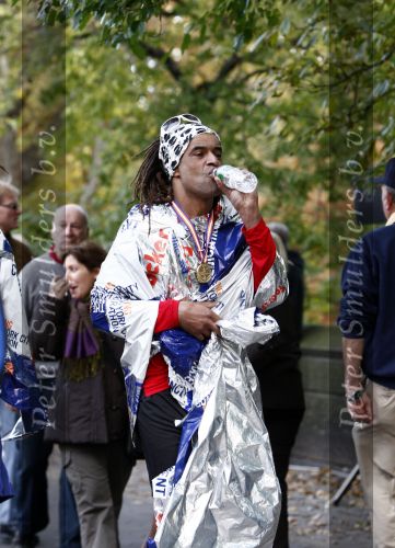 New York 2 november 2008
Yannick Noah na de finish van de New York marathon.
Peter Smulders bv
