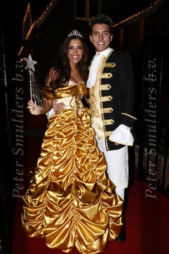 Amsterdam 21 december 2008
House warm party van Jan Smit en Yolanthe Cabau v Kasbergen. Iedereen is verkleed in kleding uit sprookjes.
Peter Smulders bv