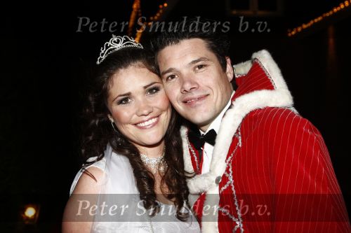 Amsterdam 21 december 2008
House warm party van Jan Smit en Yolanthe Cabau v Kasbergen. Iedereen is verkleed in kleding uit sprookjes. zus Yolanthe met vriend
Peter Smulders bv
