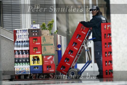 Rotterdam 17 augustus 2007
Yordi Breukhoven werkt bij drankgroothandel.
Hij bezorgt met zijn collega de drank bij horeca bedrijven
