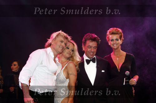 Amsterdam 11 december 2008
Openings en VIP avond van de Miljonairsfair in de Rai. 
Hans Klok met Pamela Anderson en Yves Gijrath