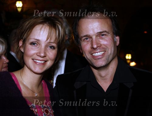 Amstedam 8 december 2008
Prmiere film Wit licht in Tuschinski. Yvon jaspers met man Pieter
Peter Smulders bv