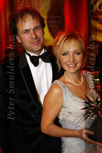 Amsterdam 24 oktober 2008
Uitreiking en gala van de televizierring 2008 in Carre.Yvonne Jaspers met man
Peter Smulders bv