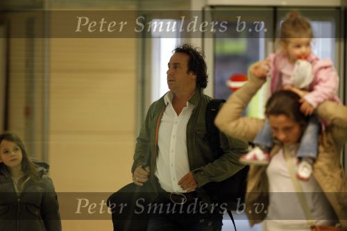 Ibiza 2 mei 2010
Marco Borsato met Leontien Luca Jada Senna en moeder Mary Borsato op vakantie op ibiza.
Peter Smulders bv