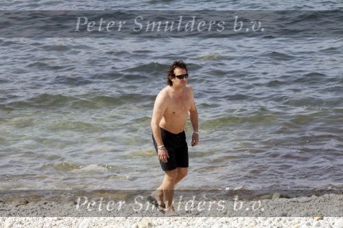 Ibiza 2 mei 2010
Marco Borsato met Leontien Luca Jada Senna en moeder Mary Borsato op vakantie op ibiza.
Peter Smulders bv