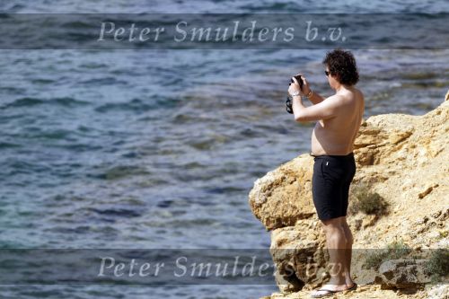 Ibiza 2 mei 2010
Marco Borsato met Leontien Luca Jada Senna en moeder Mary Borsato op vakantie op ibiza.
Peter Smulders bv